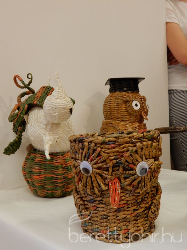 A berettyóújfalui papírfonó kör kiállítása 02